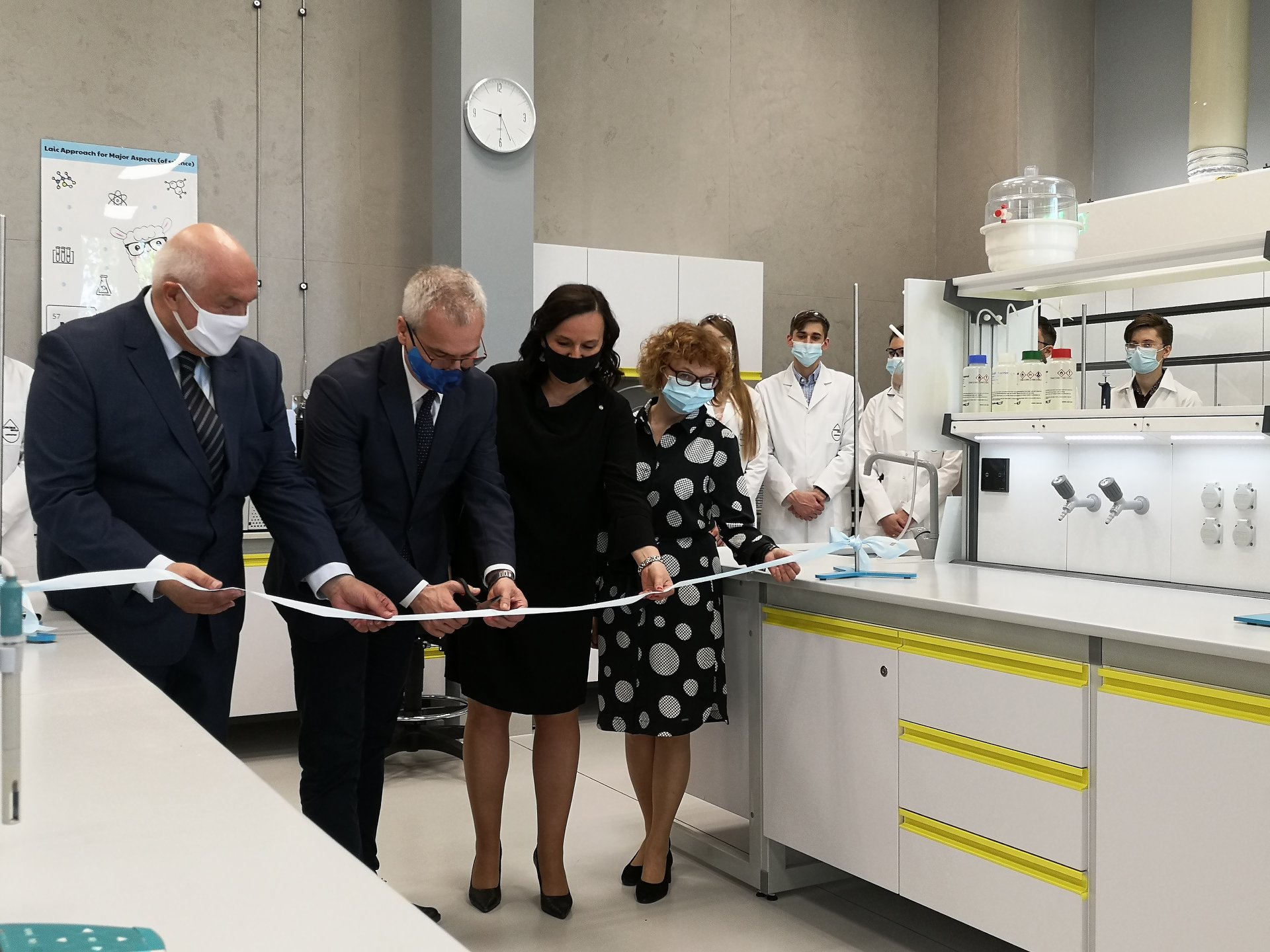 You are currently viewing We have inaugurated the opening of our new laboratory!